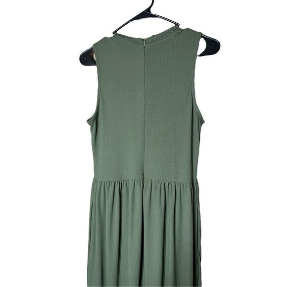 Cider Solid Green Sleeveless Wide Leg Jumpsuit - Picture 8 of 11